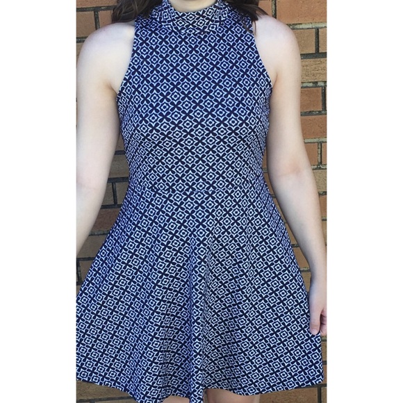 Gloss Dress - Picture 2 of 4